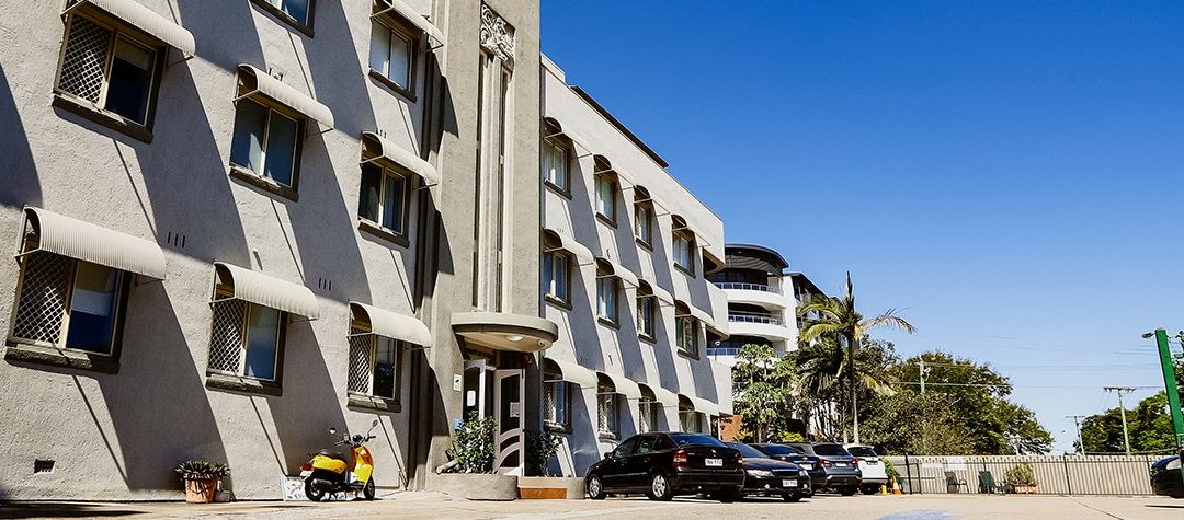 Hampton Court Apartments Building