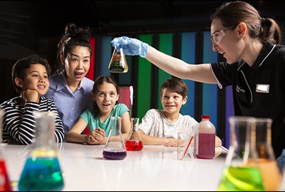 Science Bar Sparklab Photo From Queensland Museum